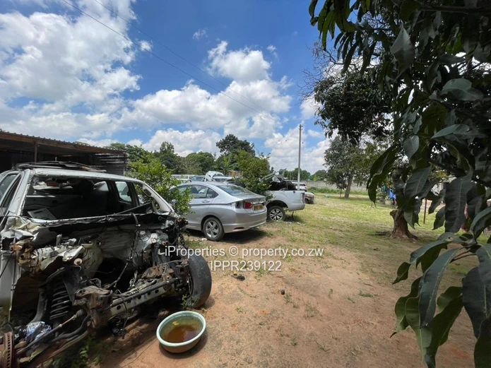 Investment  Property on 2,431sqm with Title Deeds