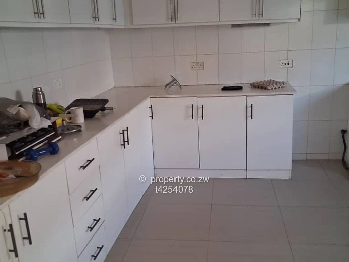 Madokero Estate house to rent 