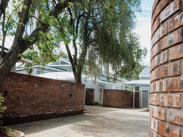 8 Unit Townhouse Complex