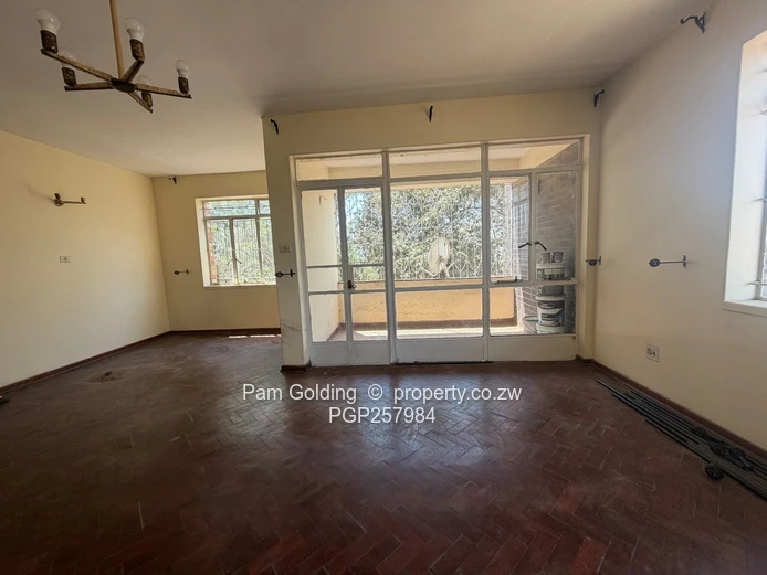Flat for Sale – Jason Moyo and 2nd Avenue