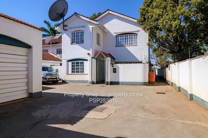 Elegant 3 Bedroom Furnished Apartment