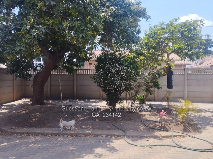 A 3 bedroomed  house for sale in Arcadia