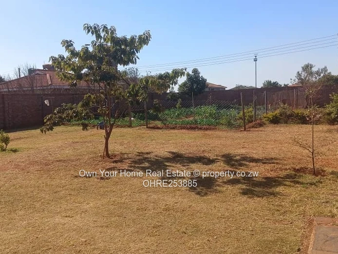 Elegant 4-Bed Family Home on 1800m² in Mount Pleasant Heights