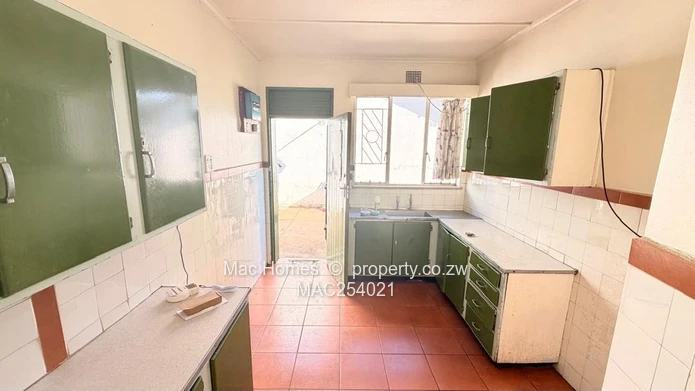 2 Bedroomed Flat close to Belgravia shops to let (Sole Mandate)