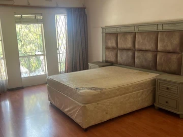 Avenues Duplex Apartment 