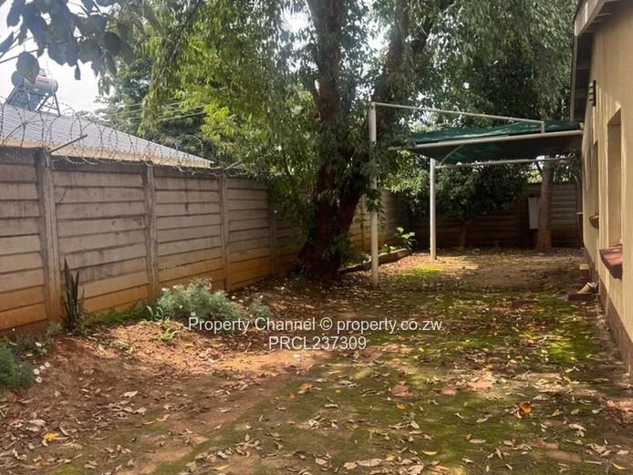 Spacious 3-Bed —Prime Location!