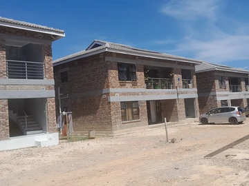 3 Bedroom Flat & Apartment