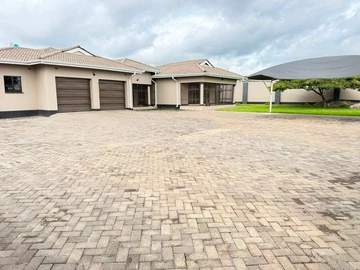 5 Bedroom House