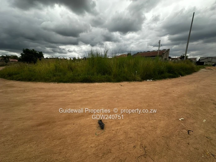 Budiriro 5 Corner stand for sale (Sole Mandate)