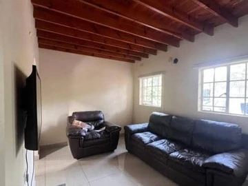 4 Bedroom Flat & Apartment