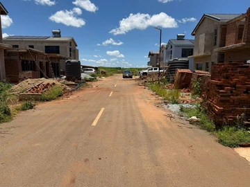 3 Bedroom Flat & Apartment