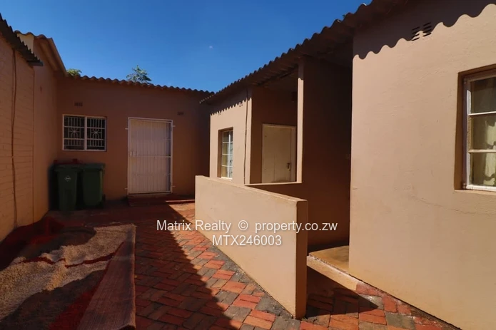 Family Home for Sale in Alexandra Park