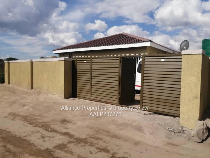 Modern 3-Bedroom Home  Zengeza 4 Extension