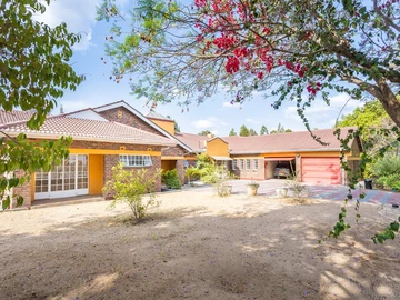 Commercial & Industrial Land