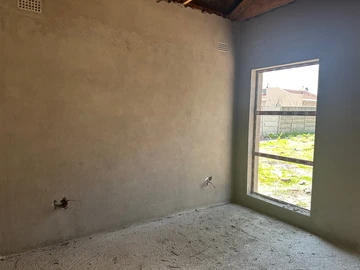 3 Bedroom Flat & Apartment