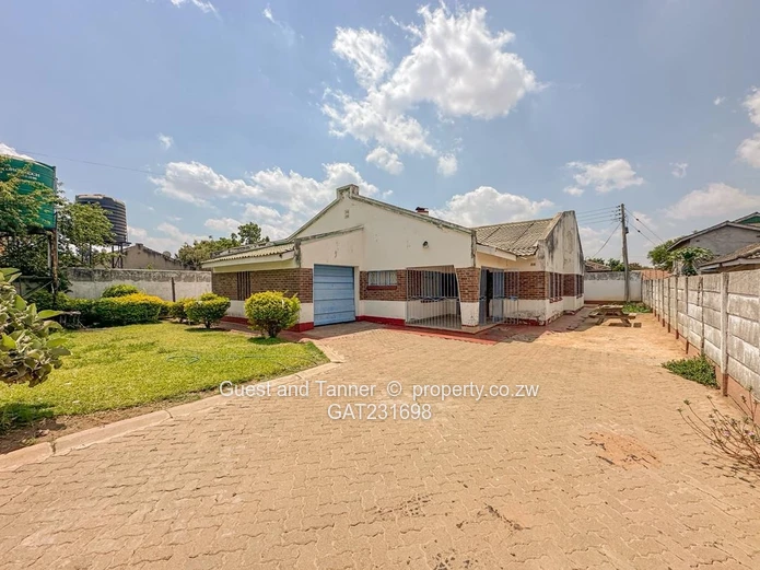 4-Bedroom House  in Zimre Park For Rent/let