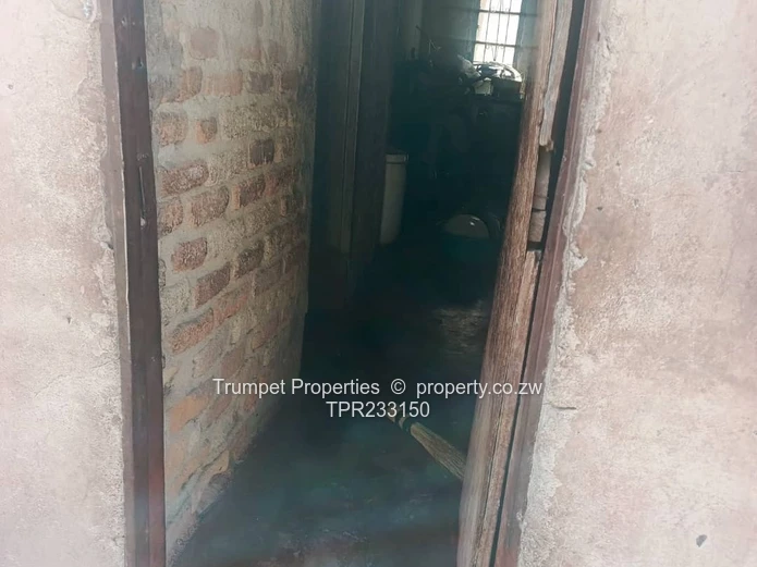 House for sale in St Marys Chitungwiza (Sole Mandate)