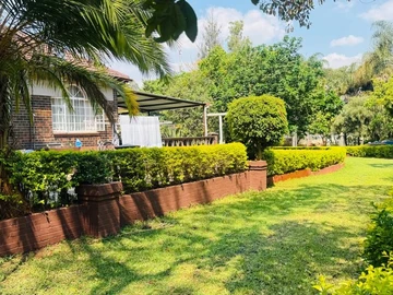6 Bedroom House