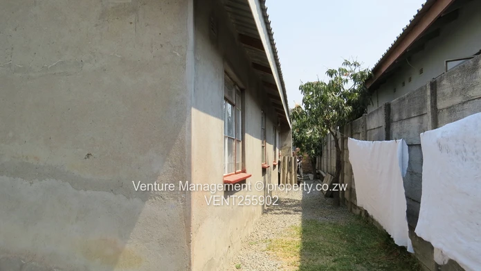 5-Bedroom Home for Sale | Zengeza, Chitungwiza