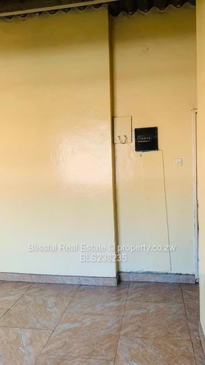 Mufakose flat for sale