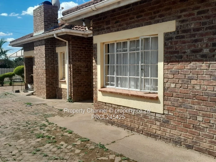  Spacious 3-Bedroom Family Home with Great Potential Prospect Waterfalls