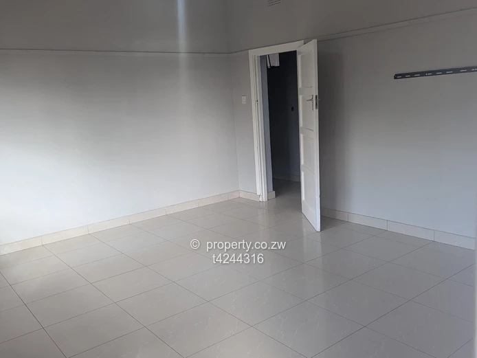 Belvedere Show ground 2 bedroom flat to rent 