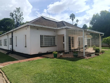 3 Bedroom Garden Flat