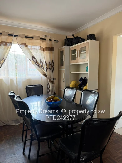 Westgate 2-Bed Home on 825 m² — Upper-fixer