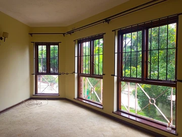 3 Bedroom Garden Flat