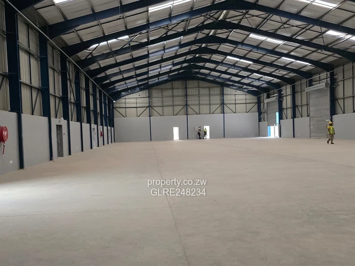 2,000 sqm Warehouse/Factory on 2,600 sqm Land in Madokero, Borehole