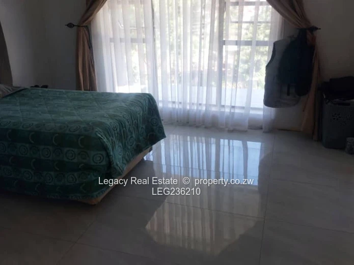 Prestigious Glen Lorne Residence on 2,000m² Stand,Exceptional Luxury Home with Multiple Ensuites