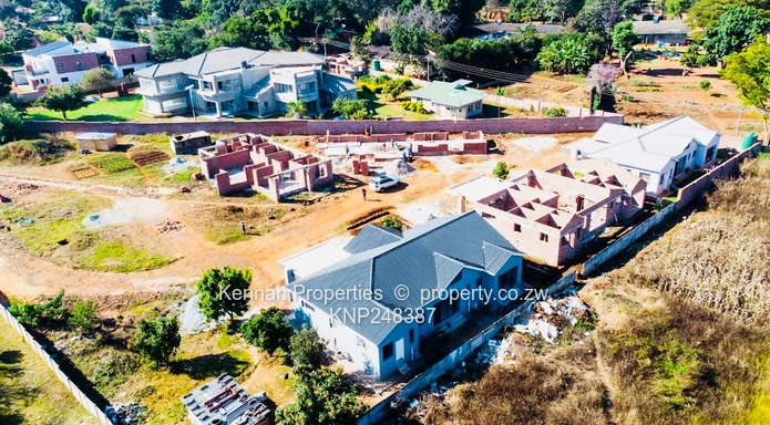 4 Bedroom Single Storey Townhouse For Sale In Mandara 