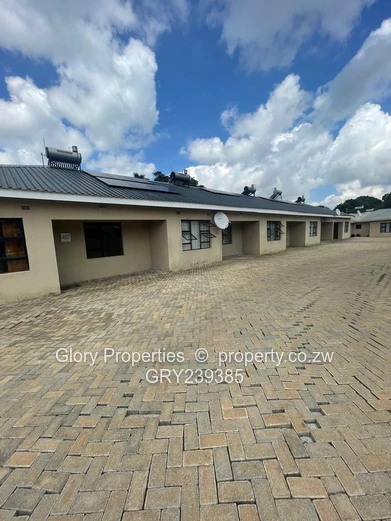 Beautiful & Modern 2-Bedroom Home to Let – Bluffhill