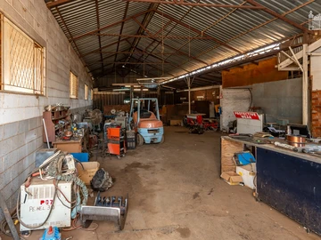 Warehouse & Factory