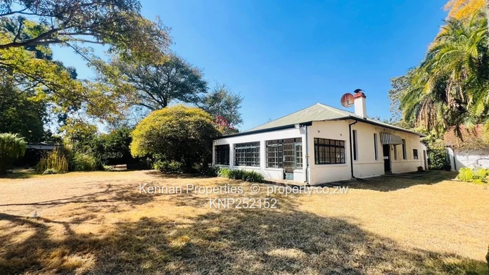 Golden Oldie Character family home