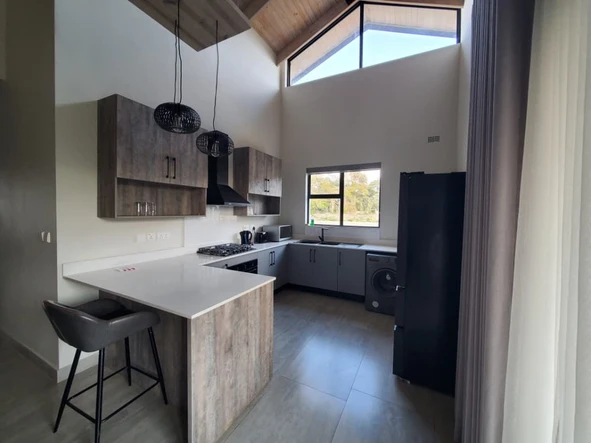 3 Bedroom Flat & Apartment