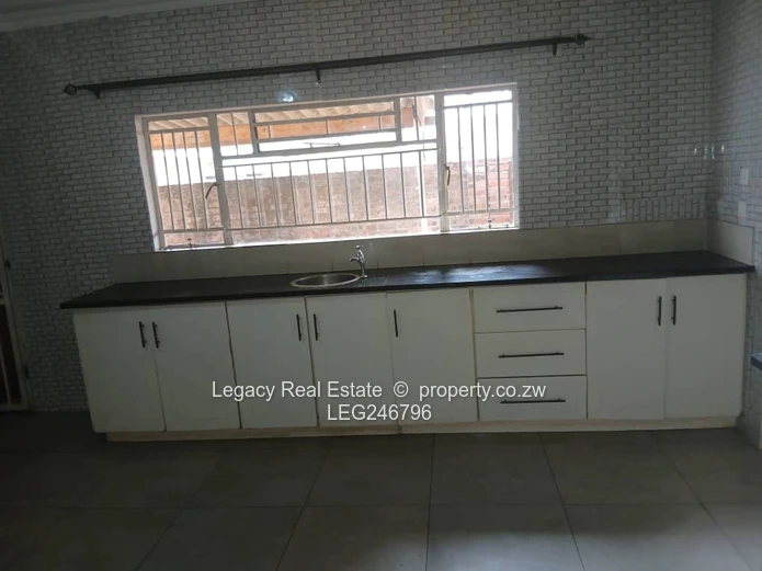 Westgate House To Let – Close To American Embassy