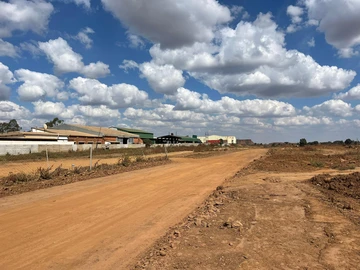 Commercial & Industrial Land