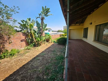 3 Bedroom Flat & Apartment