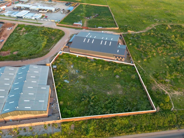 Commercial & Industrial Land