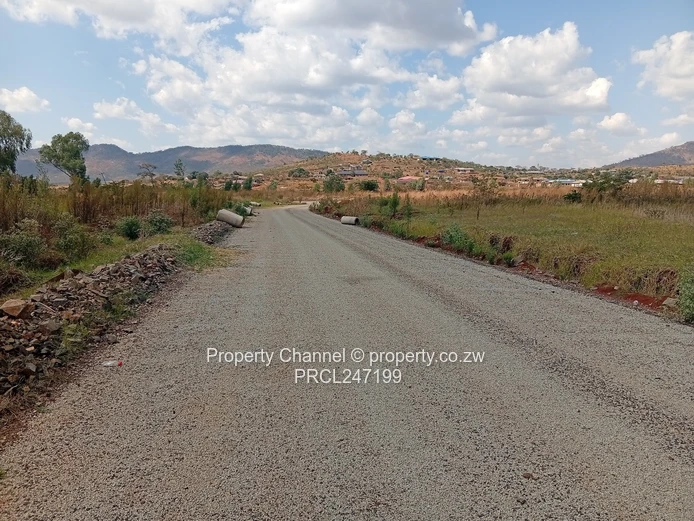 Mazowe 1000m² Stand – Main Road Frontage & Hill Views