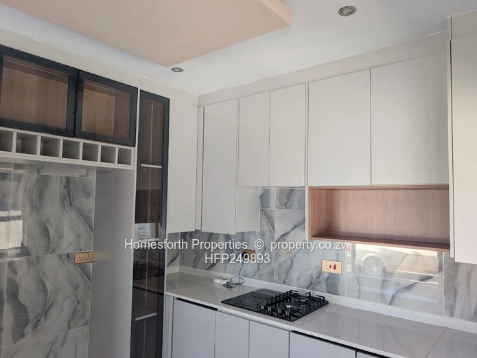 3 Bedroom House For Sale In Rainham Park