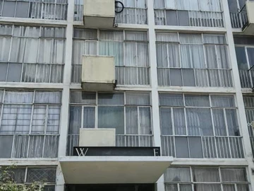 2 Bedroom Flat & Apartment