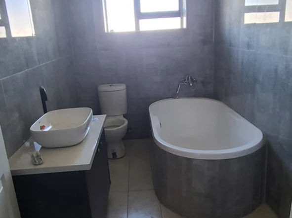 Newly built 5 bedroomed house in Mt Pleasant heights for sale 