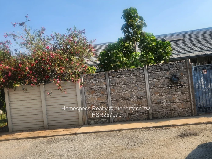  2-Bed Garden Flat with Carport in Avondale (Sole Mandate)