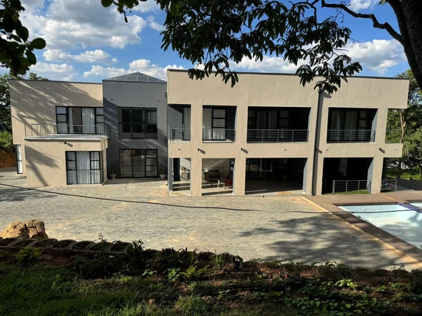 5 Bedroom House