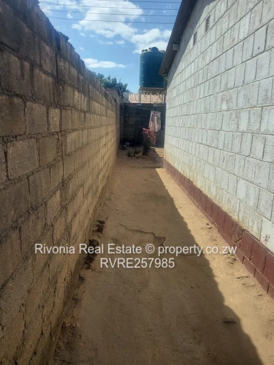 2-Bed Fixer-Upper in Zengeza 2— 200m², Mains ZESA
