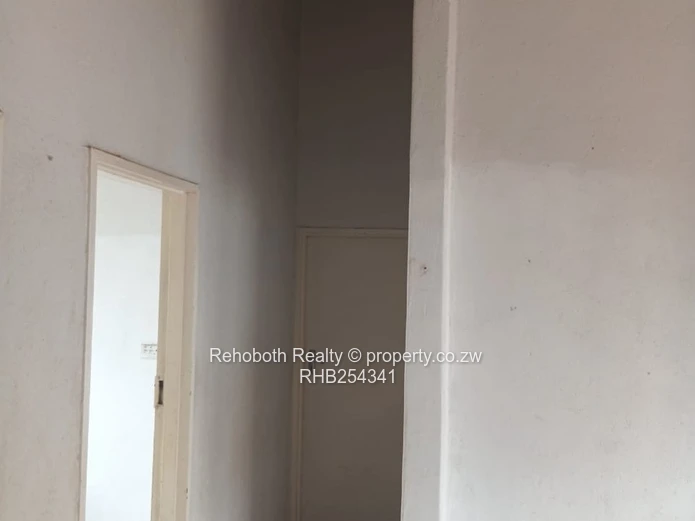 Accessible 2-Bed House in Budiriro – Water Tank & Walled