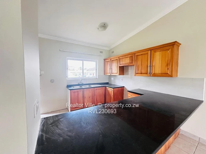 Modern 2 bed flat to let