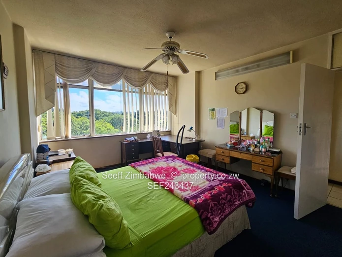 Northwold Sanctuary: Sophisticated 3-Bedroom Living